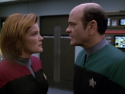 extant_StarTrek_VOY_5x07-InfiniteRegress_02146.jpg