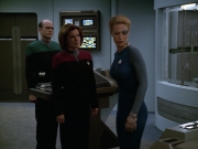 Filename=extant_StarTrek_VOY_5x07-InfiniteRegress_02284.jpg
Filesize=175KiB
Dimensions=1200x900
Date added=Nov 12, 2019 extant_StarTrek_VOY_5x07-InfiniteRegress_02284.jpg