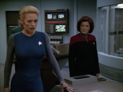 extant_StarTrek_VOY_5x07-InfiniteRegress_02295.jpg