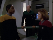 Filename=extant_StarTrek_VOY_5x07-InfiniteRegress_02638.jpg
Filesize=140KiB
Dimensions=1200x900
Date added=Nov 12, 2019 extant_StarTrek_VOY_5x07-InfiniteRegress_02638.jpg