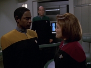 Filename=extant_StarTrek_VOY_5x07-InfiniteRegress_02668.jpg
Filesize=147KiB
Dimensions=1200x900
Date added=Nov 12, 2019 extant_StarTrek_VOY_5x07-InfiniteRegress_02668.jpg