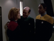 Filename=extant_StarTrek_VOY_5x07-InfiniteRegress_02675.jpg
Filesize=114KiB
Dimensions=1200x900
Date added=Nov 12, 2019 extant_StarTrek_VOY_5x07-InfiniteRegress_02675.jpg
