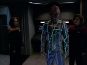 extant_StarTrek_VOY_5x07-InfiniteRegress_02759.jpg