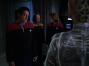 extant_StarTrek_VOY_5x07-InfiniteRegress_02816.jpg