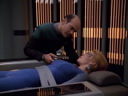 extant_StarTrek_VOY_5x07-InfiniteRegress_02920.jpg