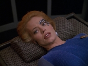 extant_StarTrek_VOY_5x07-InfiniteRegress_02940.jpg