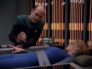 extant_StarTrek_VOY_5x07-InfiniteRegress_02946.jpg