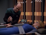 extant_StarTrek_VOY_5x07-InfiniteRegress_02950.jpg