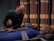 extant_StarTrek_VOY_5x07-InfiniteRegress_02954.jpg