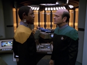 extant_StarTrek_VOY_5x07-InfiniteRegress_03160.jpg