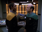 Filename=extant_StarTrek_VOY_5x07-InfiniteRegress_03161.jpg
Filesize=190KiB
Dimensions=1200x900
Date added=Nov 12, 2019 extant_StarTrek_VOY_5x07-InfiniteRegress_03161.jpg