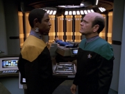extant_StarTrek_VOY_5x07-InfiniteRegress_03164.jpg