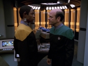 Filename=extant_StarTrek_VOY_5x07-InfiniteRegress_03171.jpg
Filesize=188KiB
Dimensions=1200x900
Date added=Nov 12, 2019 extant_StarTrek_VOY_5x07-InfiniteRegress_03171.jpg