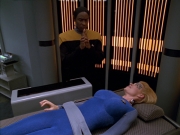 extant_StarTrek_VOY_5x07-InfiniteRegress_03207.jpg