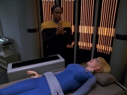 extant_StarTrek_VOY_5x07-InfiniteRegress_03210.jpg