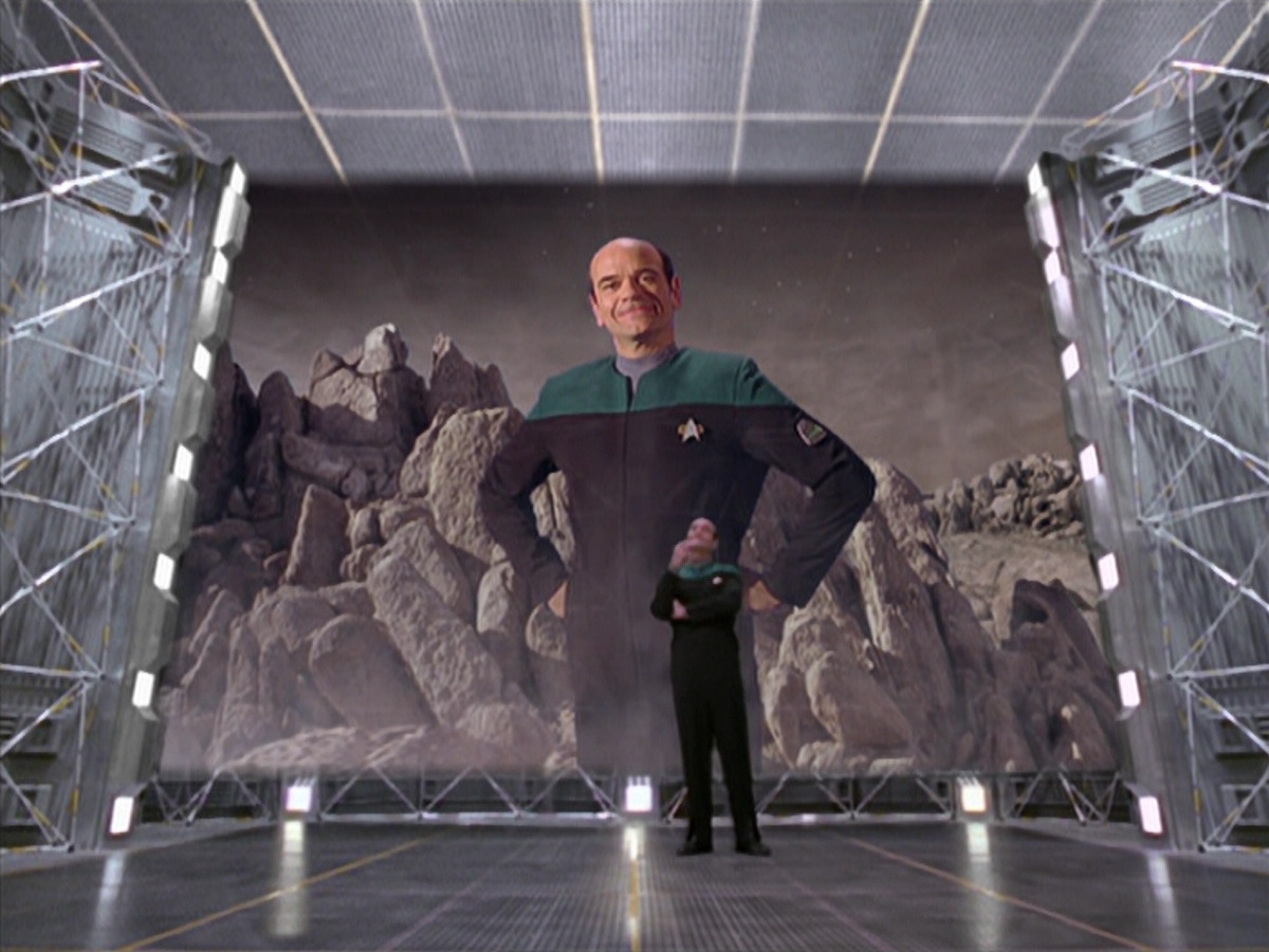extant_StarTrek_VOY_5x08-NothingHuman_00017.jpg