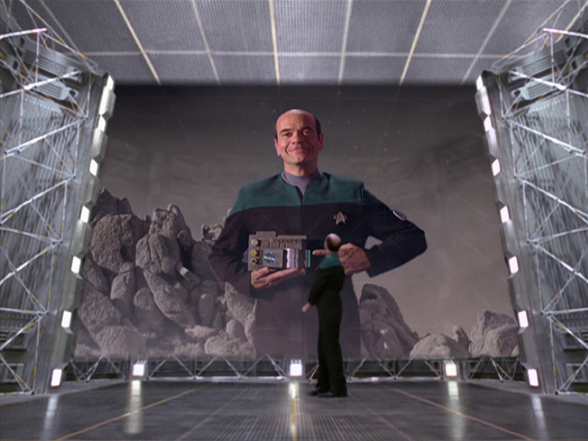 extant_StarTrek_VOY_5x08-NothingHuman_00018.jpg