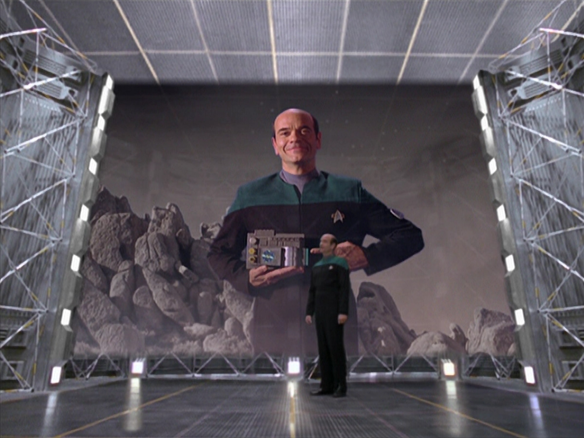extant_StarTrek_VOY_5x08-NothingHuman_00032.jpg