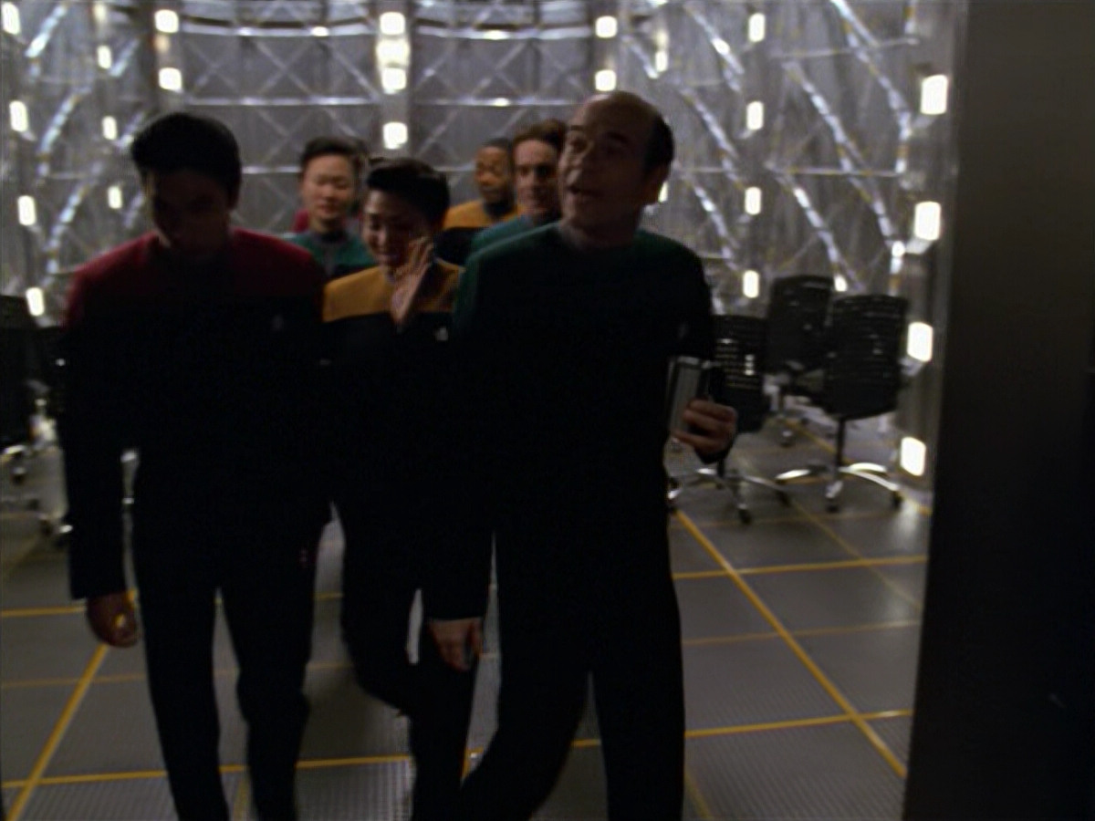 extant_StarTrek_VOY_5x08-NothingHuman_00148.jpg