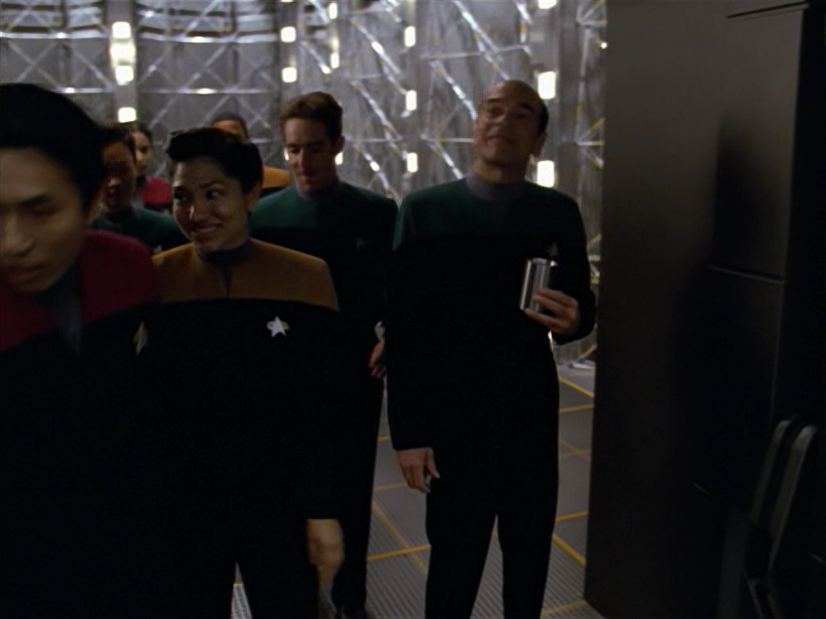 extant_StarTrek_VOY_5x08-NothingHuman_00149.jpg