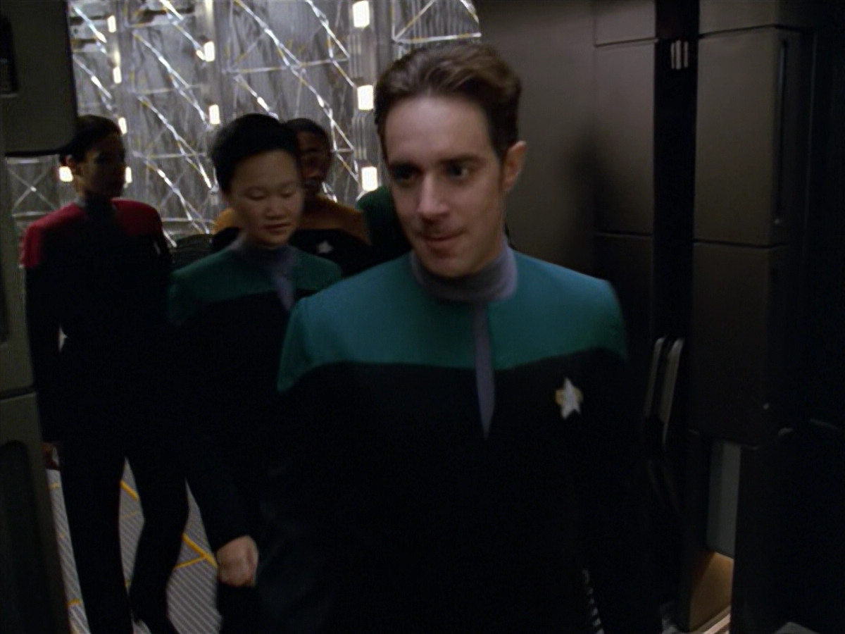 extant_StarTrek_VOY_5x08-NothingHuman_00151.jpg