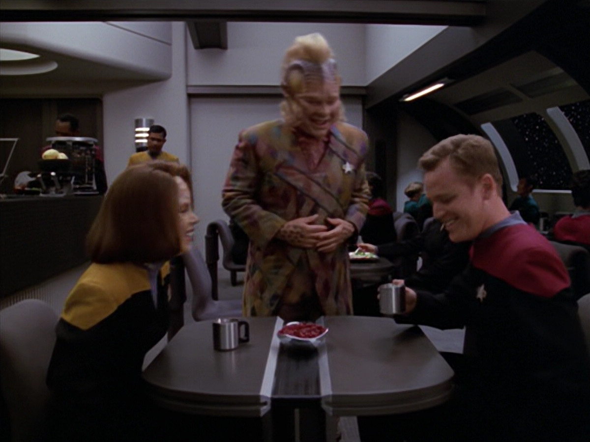 extant_StarTrek_VOY_5x08-NothingHuman_00198.jpg