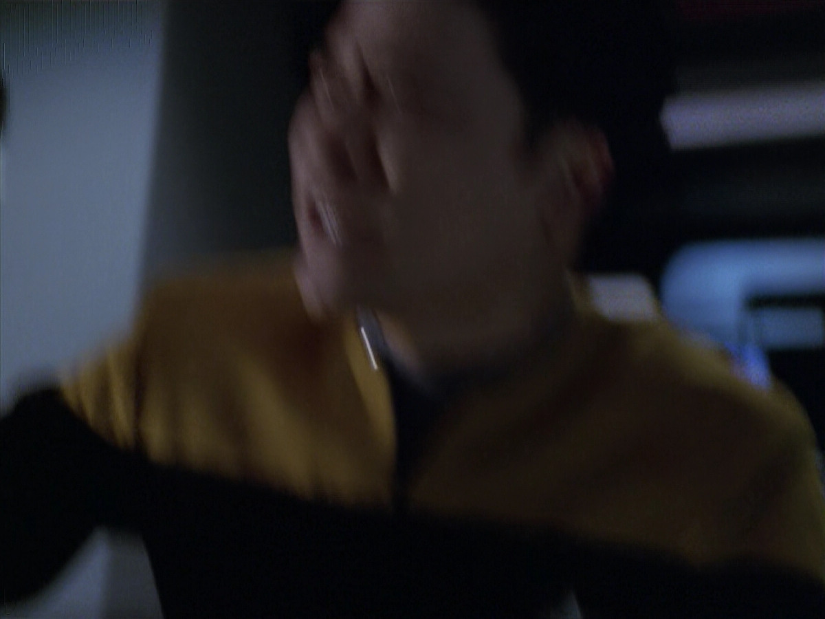 extant_StarTrek_VOY_5x08-NothingHuman_00256.jpg