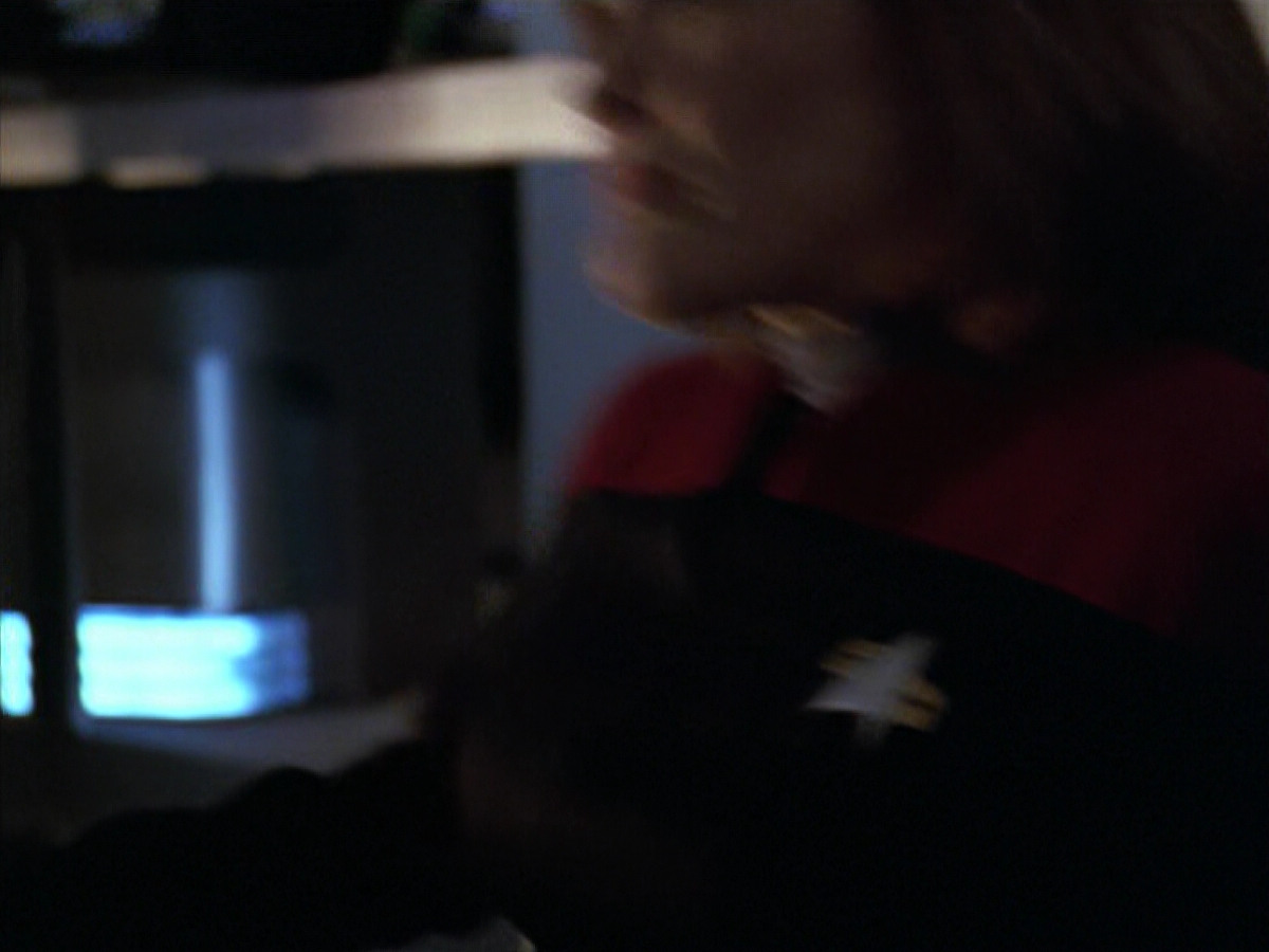 extant_StarTrek_VOY_5x08-NothingHuman_00429.jpg