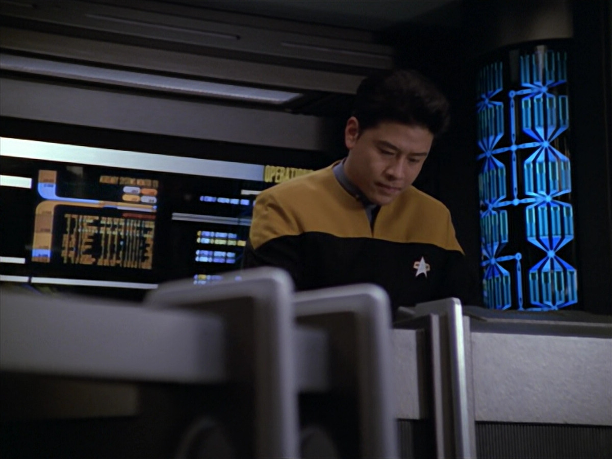 extant_StarTrek_VOY_5x08-NothingHuman_00456.jpg