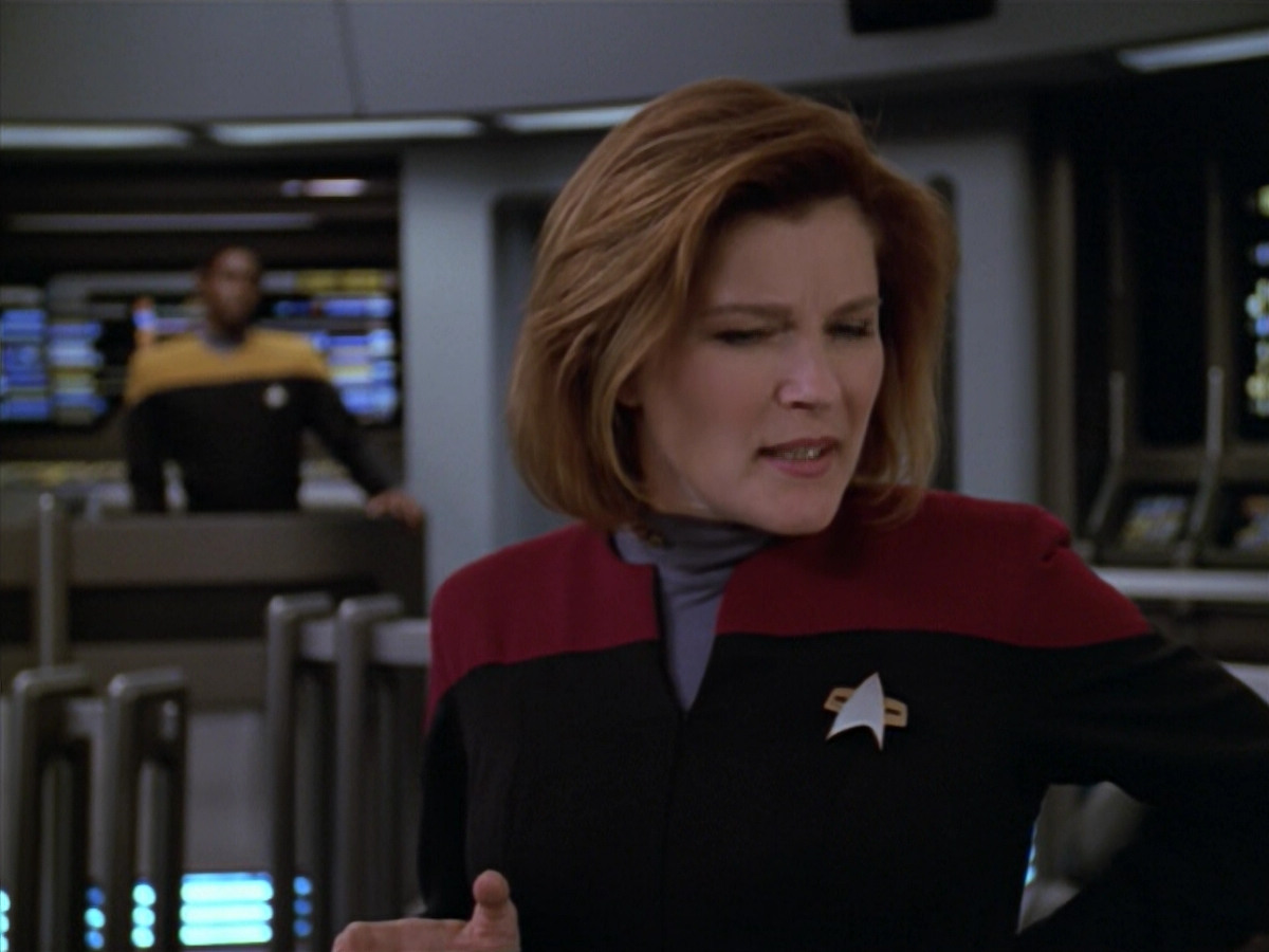 extant_StarTrek_VOY_5x08-NothingHuman_00484.jpg