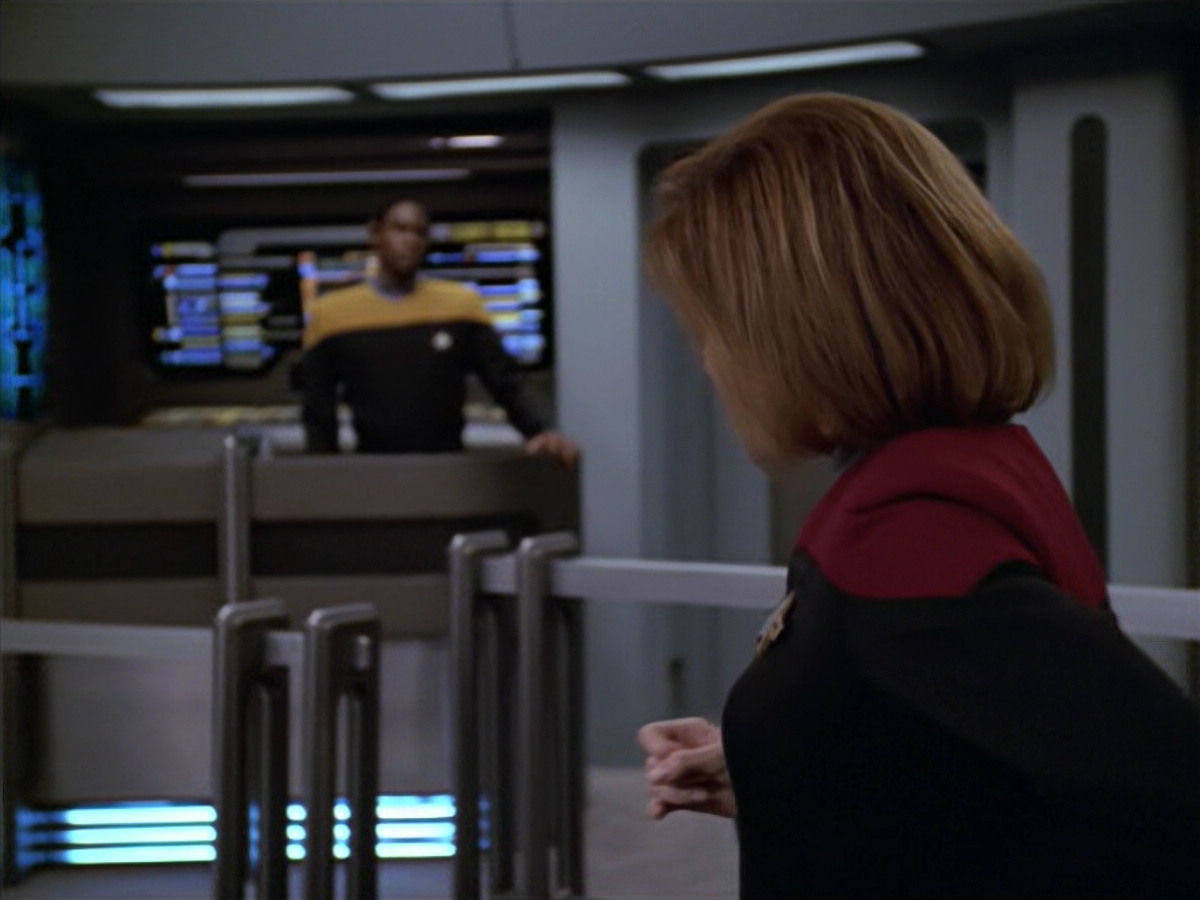 extant_StarTrek_VOY_5x08-NothingHuman_00489.jpg