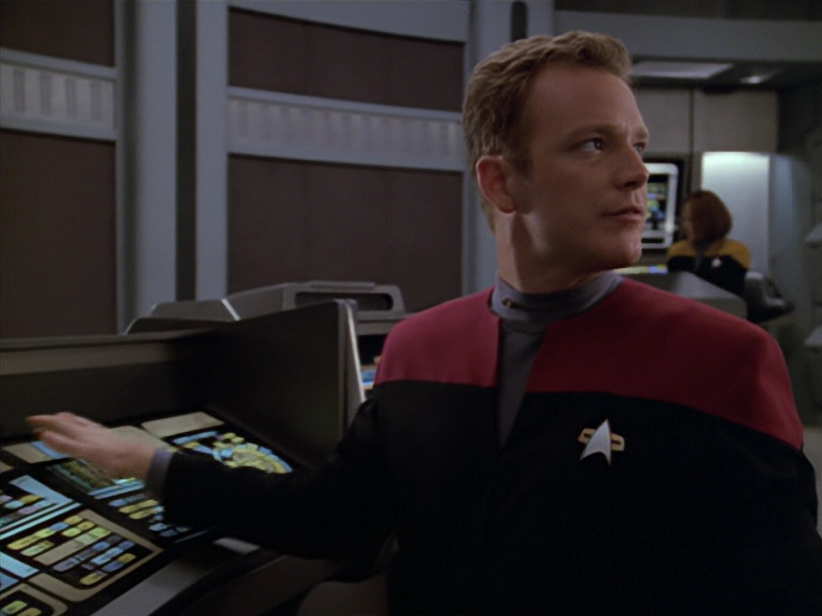 extant_StarTrek_VOY_5x08-NothingHuman_00495.jpg