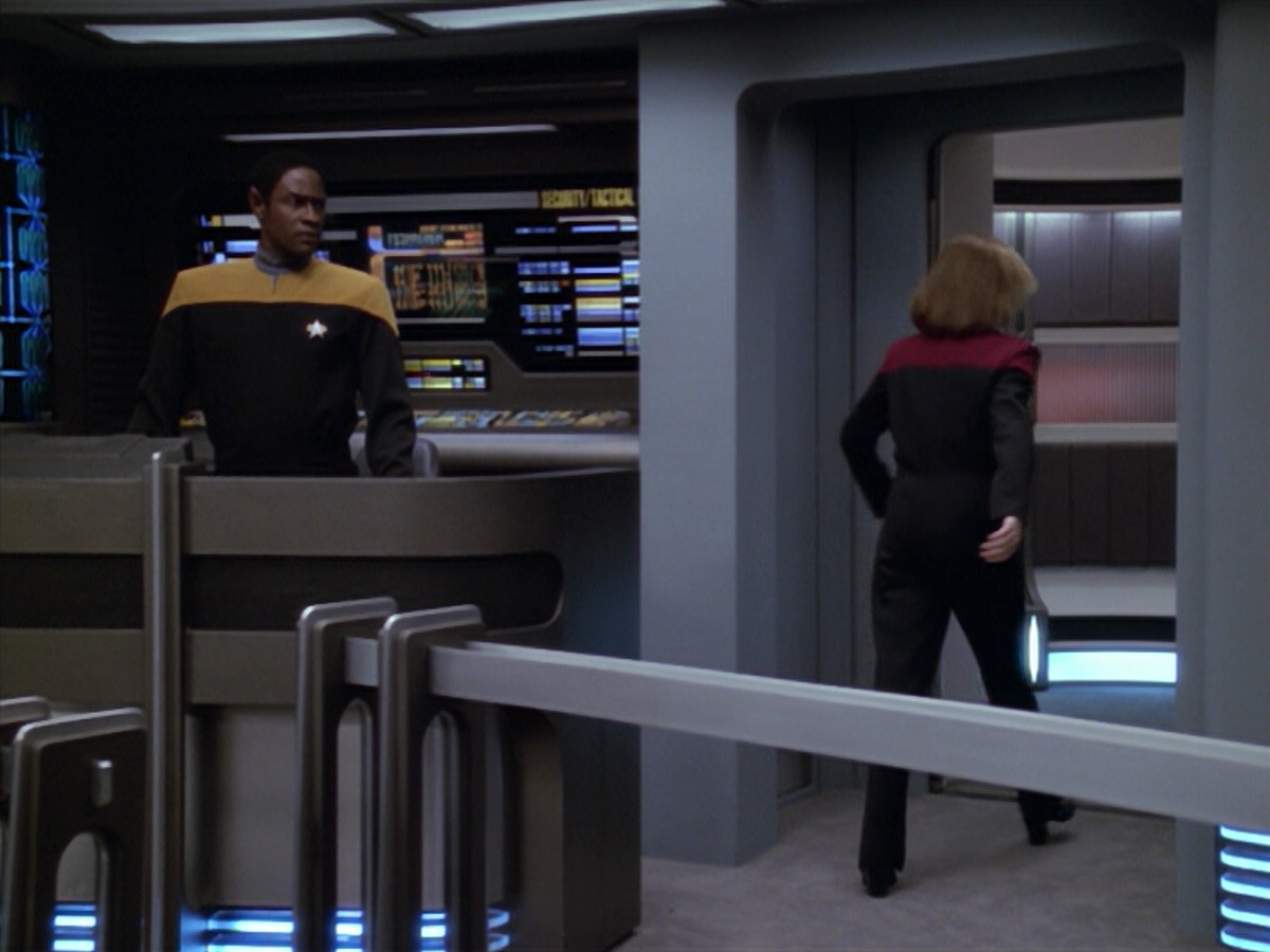 extant_StarTrek_VOY_5x08-NothingHuman_00546.jpg