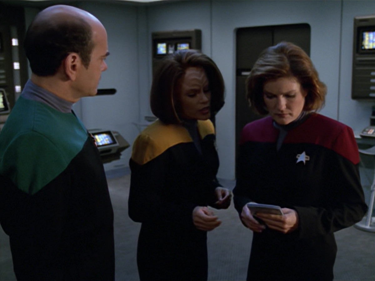extant_StarTrek_VOY_5x08-NothingHuman_00568.jpg