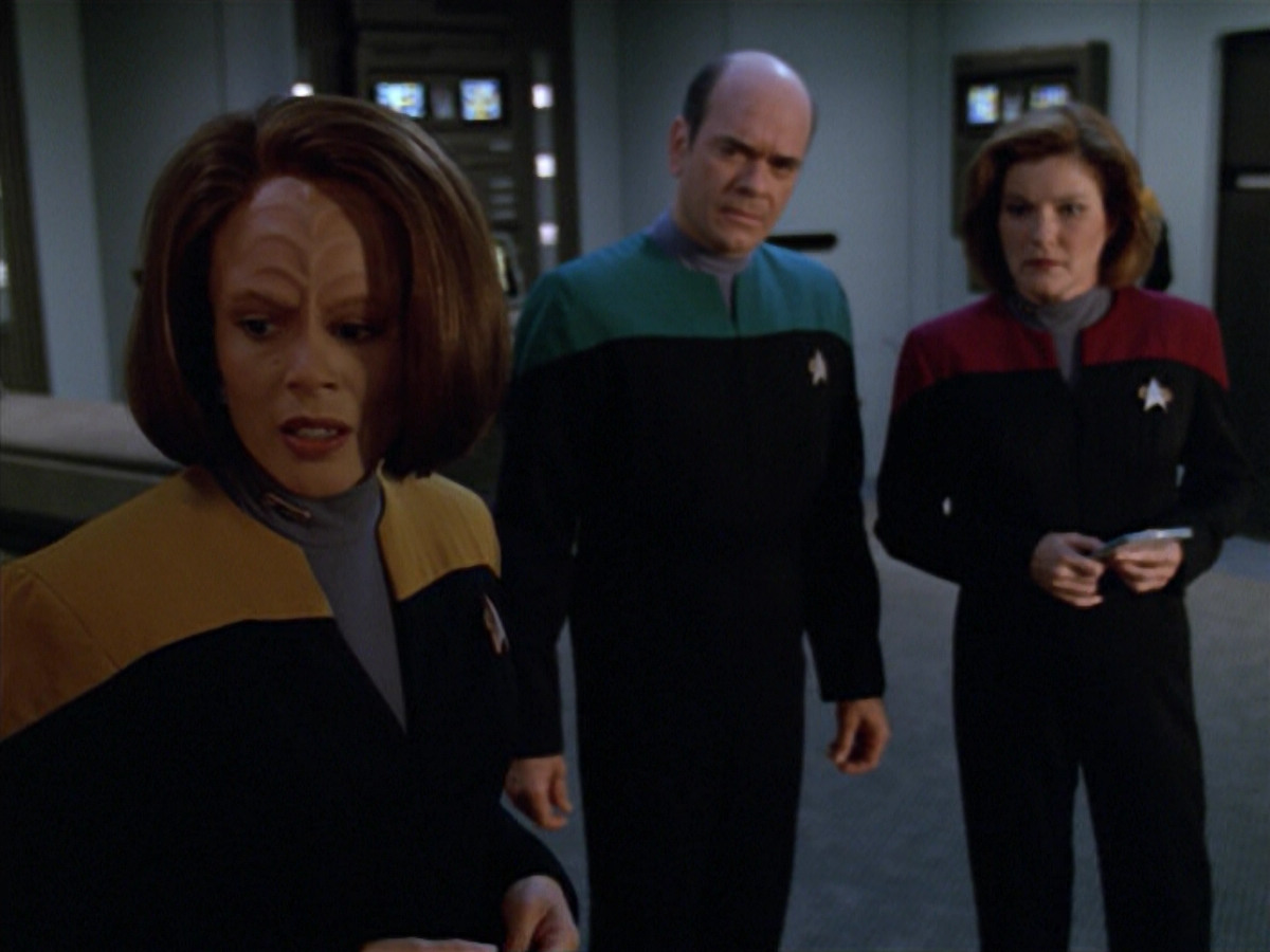 extant_StarTrek_VOY_5x08-NothingHuman_00583.jpg
