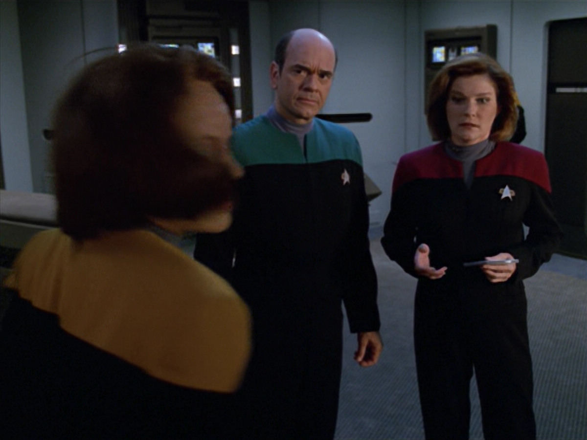 extant_StarTrek_VOY_5x08-NothingHuman_00589.jpg