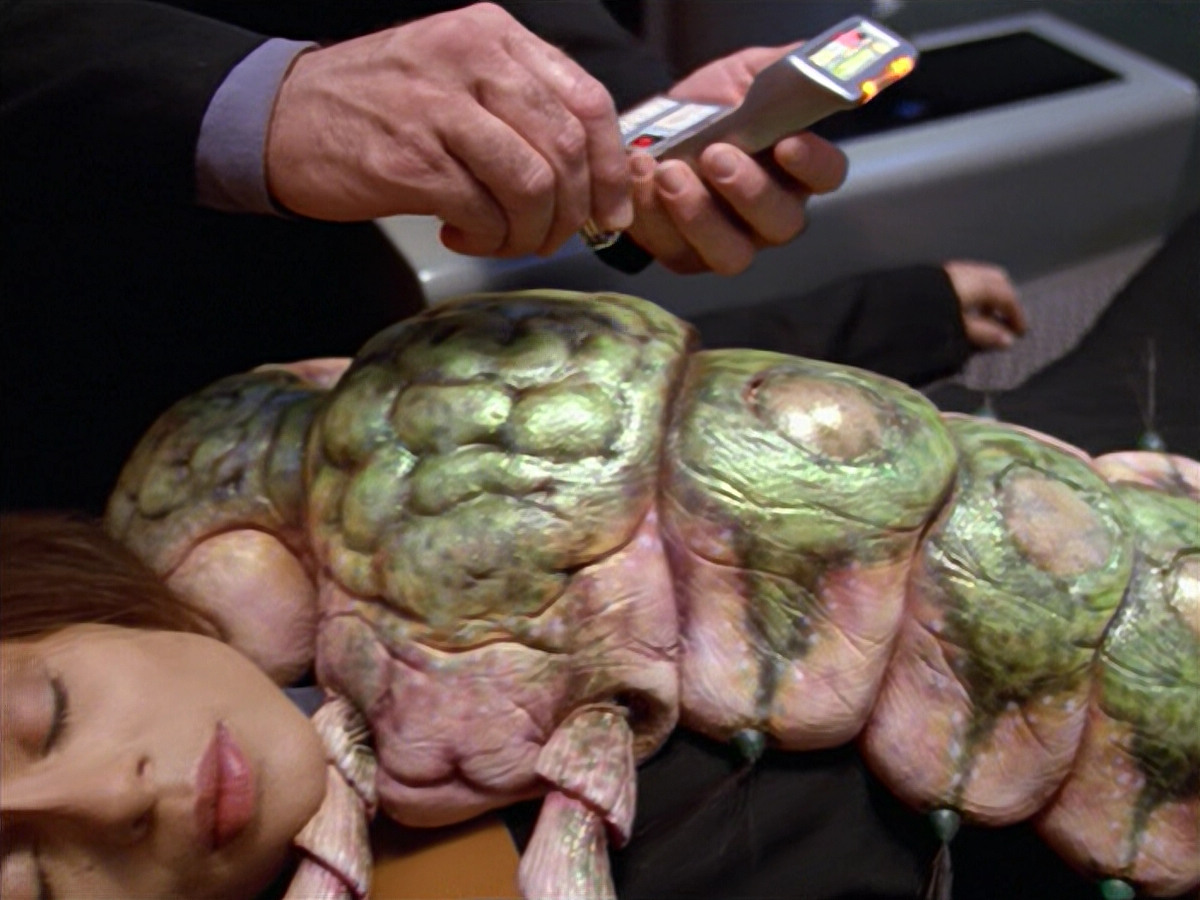 extant_StarTrek_VOY_5x08-NothingHuman_00621.jpg