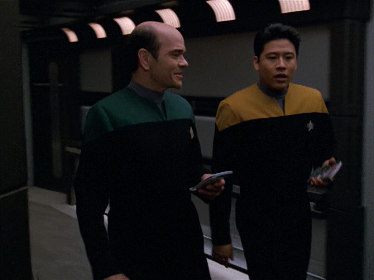 extant_StarTrek_VOY_5x08-NothingHuman_00741.jpg