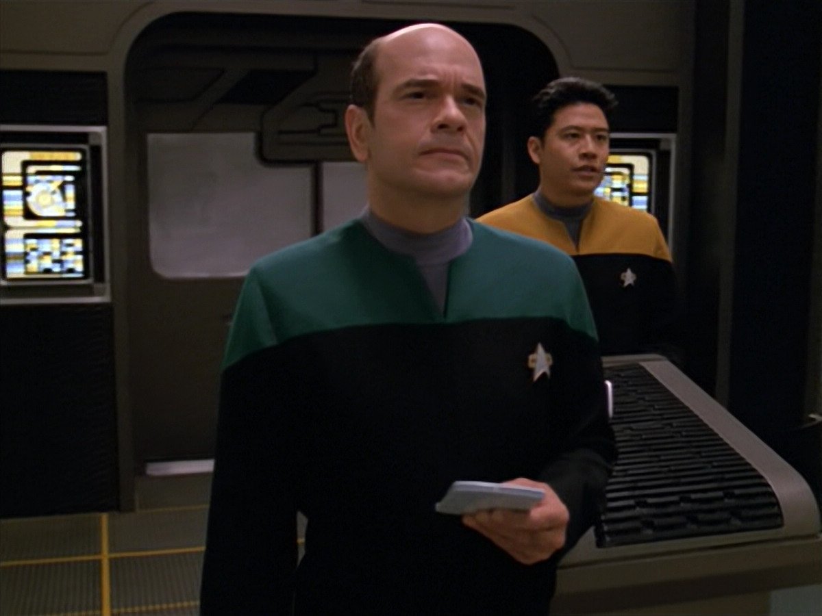 extant_StarTrek_VOY_5x08-NothingHuman_00769.jpg