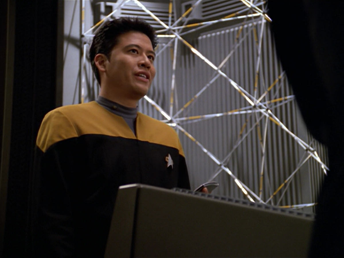 extant_StarTrek_VOY_5x08-NothingHuman_00775.jpg