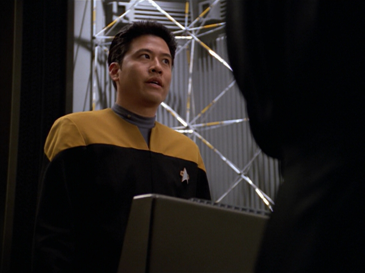 extant_StarTrek_VOY_5x08-NothingHuman_00783.jpg
