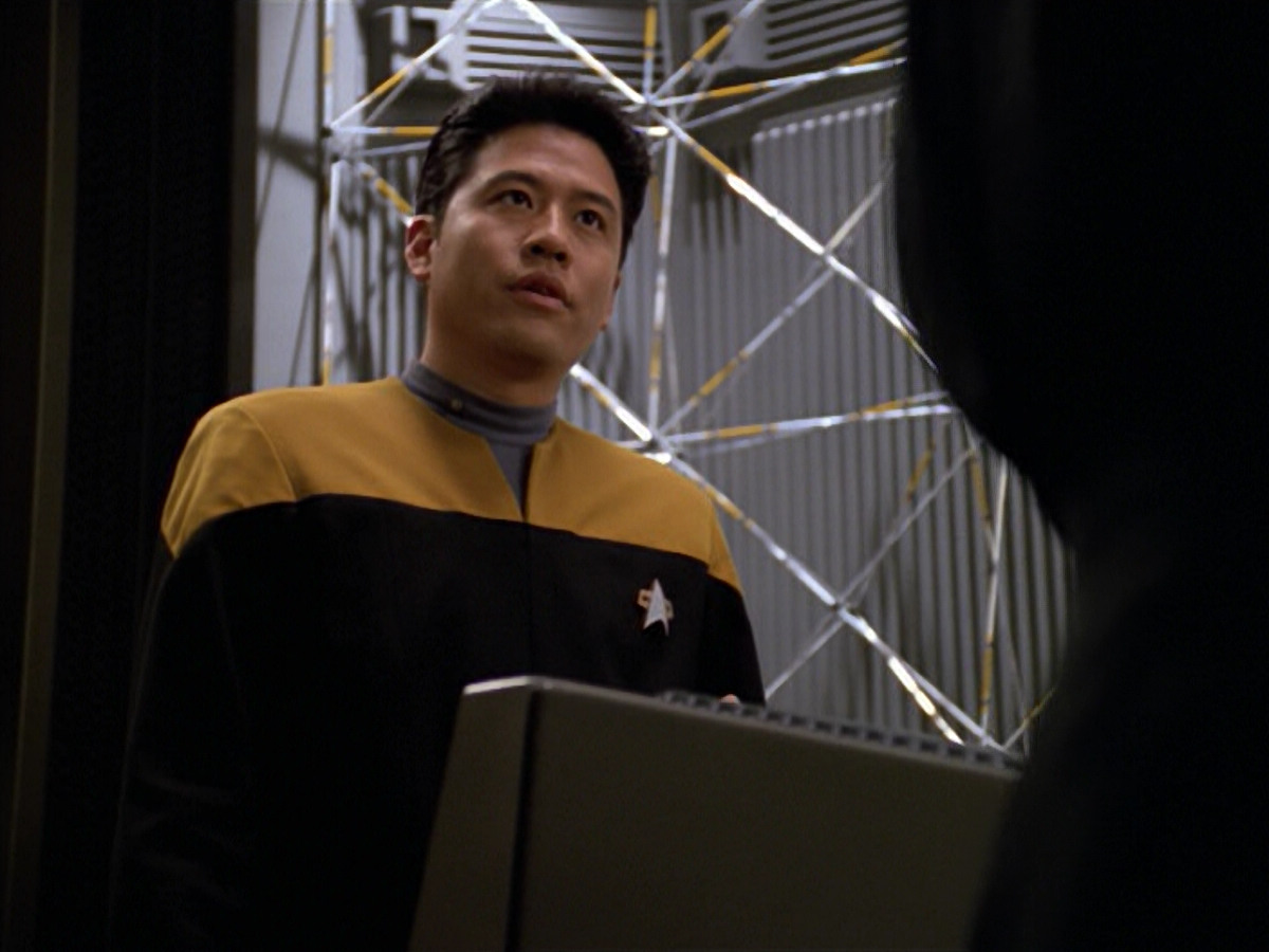extant_StarTrek_VOY_5x08-NothingHuman_00794.jpg