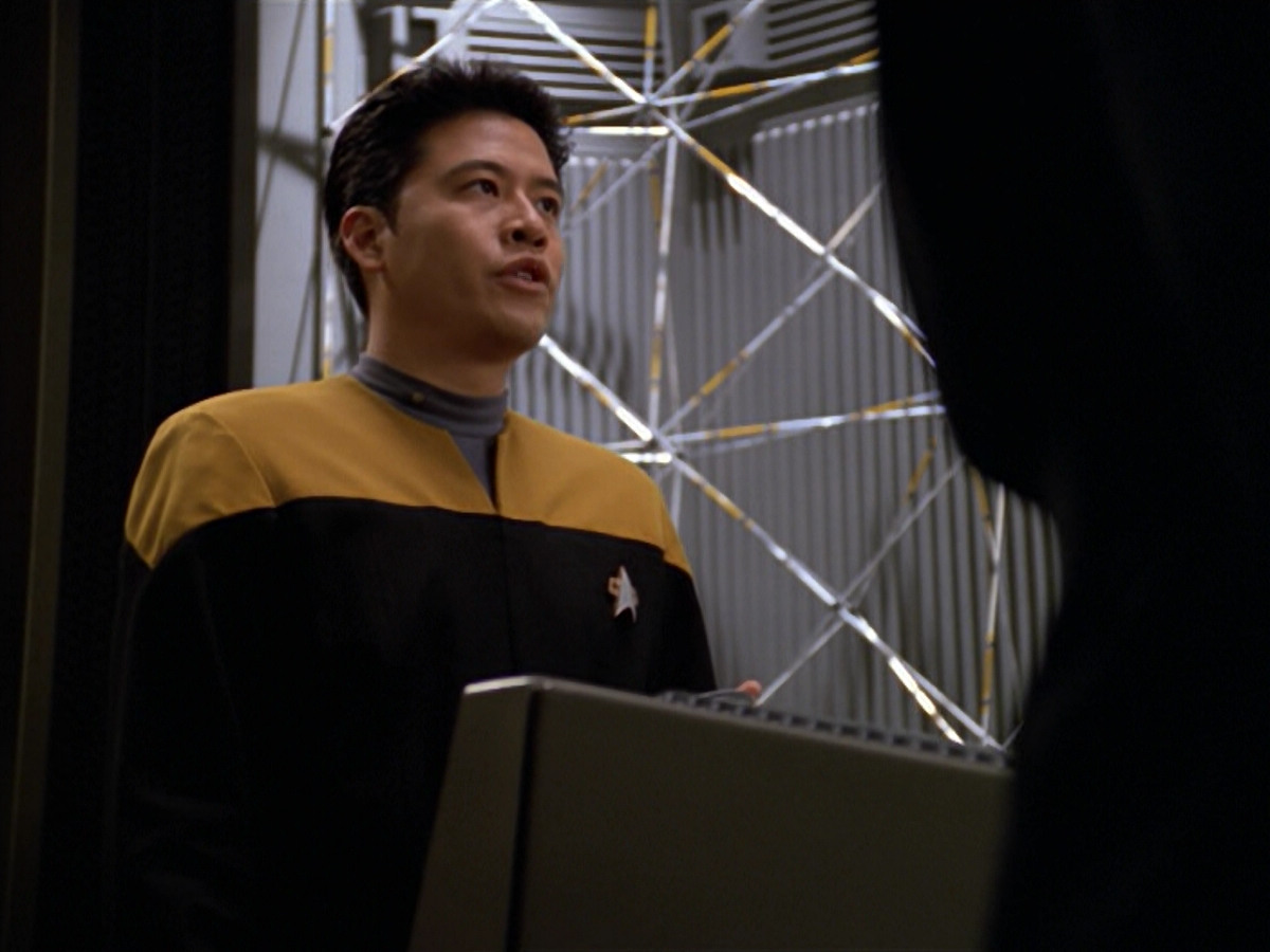 extant_StarTrek_VOY_5x08-NothingHuman_00797.jpg