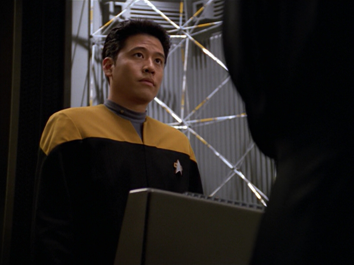 extant_StarTrek_VOY_5x08-NothingHuman_00813.jpg