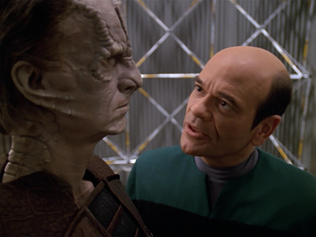 extant_StarTrek_VOY_5x08-NothingHuman_00820.jpg