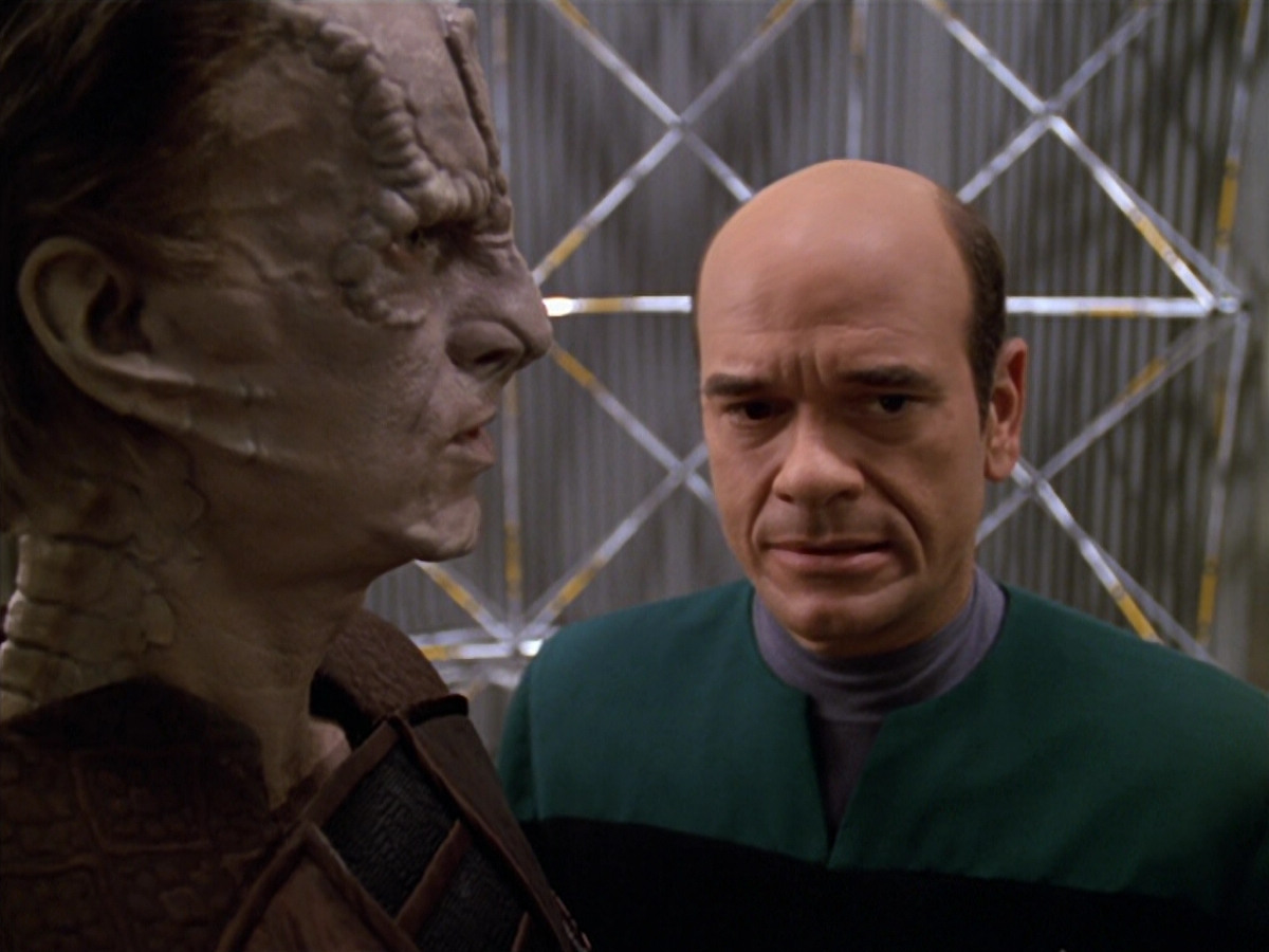 extant_StarTrek_VOY_5x08-NothingHuman_00831.jpg