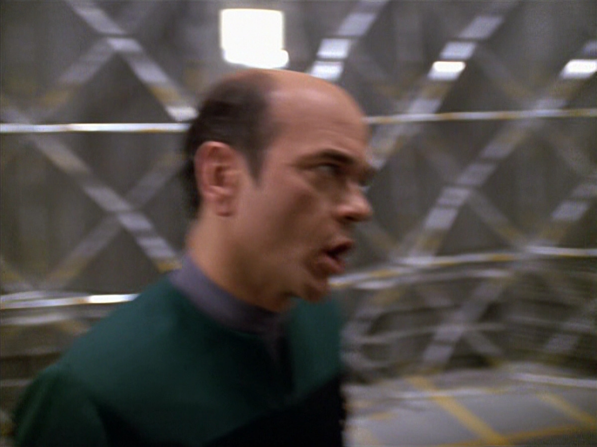 extant_StarTrek_VOY_5x08-NothingHuman_00835.jpg