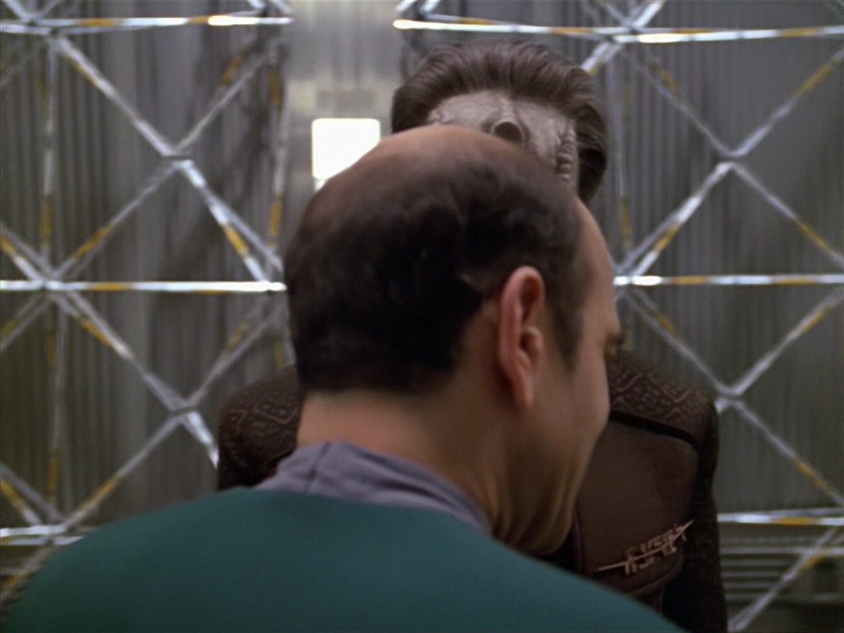 extant_StarTrek_VOY_5x08-NothingHuman_00882.jpg