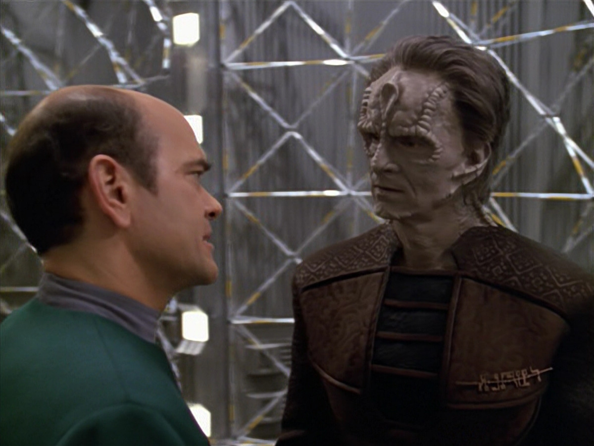 extant_StarTrek_VOY_5x08-NothingHuman_00885.jpg