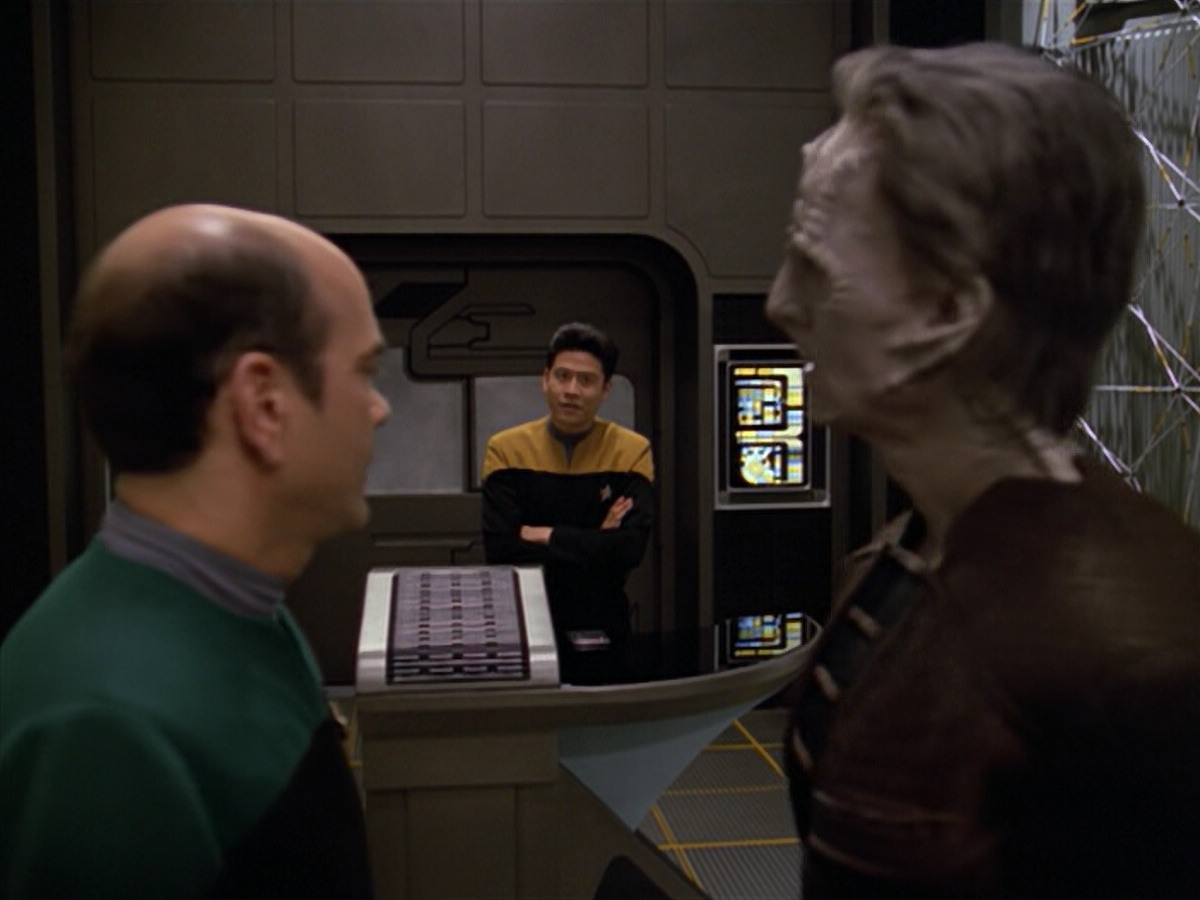 extant_StarTrek_VOY_5x08-NothingHuman_00893.jpg